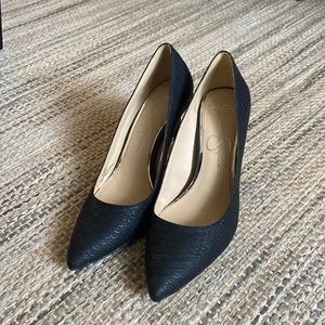 Jessica Simpson heels